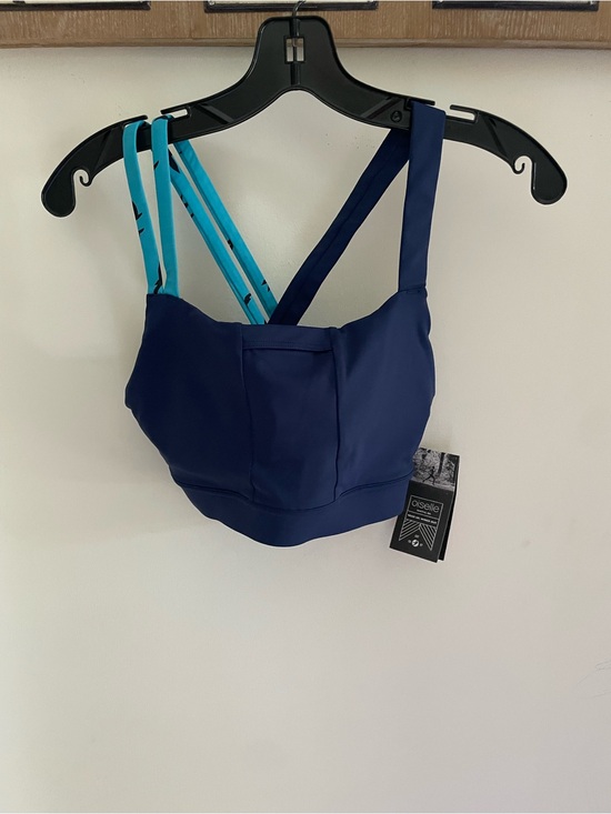 oiselle Other - Oiselle Navy Sports Bra with Aqua Strappy Back